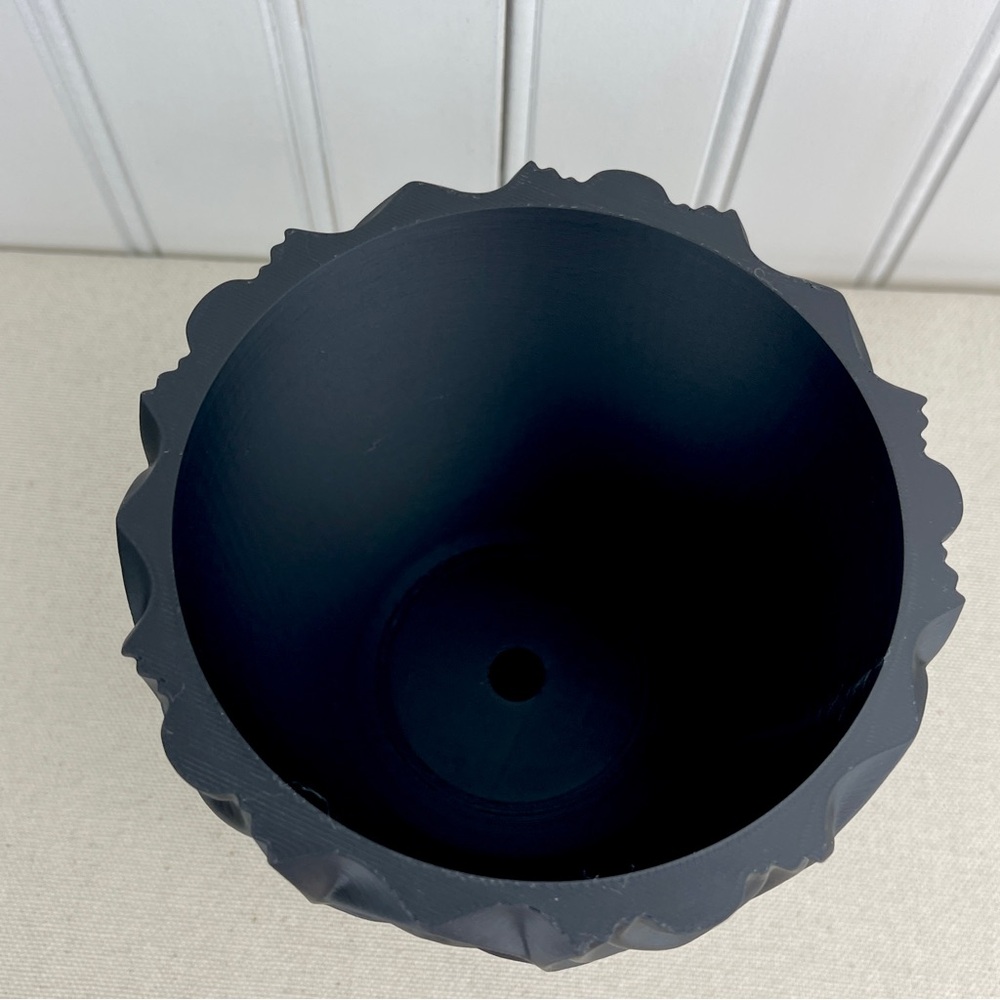 Sculptural Geometric Indoor Planter, Corru Planter Pot, Tabletop Planter - Picture 8 of 10
